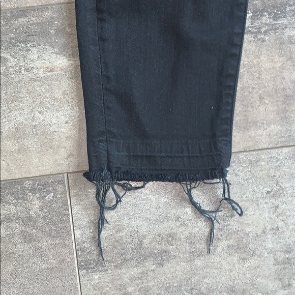 J Brand Capri Mid Rise Jeans - Picture 6 of 7